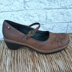 Ecco Brown Leather  Mary Jane Comfort Clogs